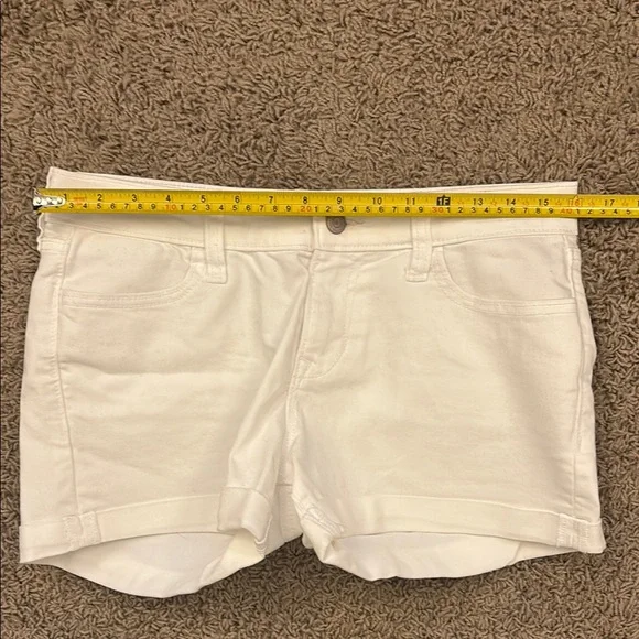 Old Navy White Shorts - Picture 5 of 6